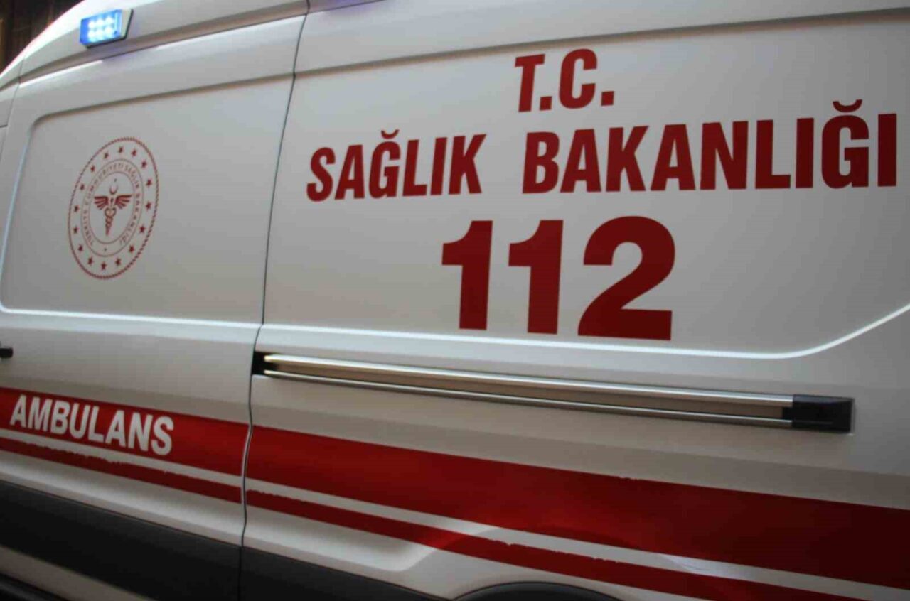 Aydın'ın Kuyucak ilçesinde akşam saatlerinde Kemal Bayar (22) motosikletiyle kaza