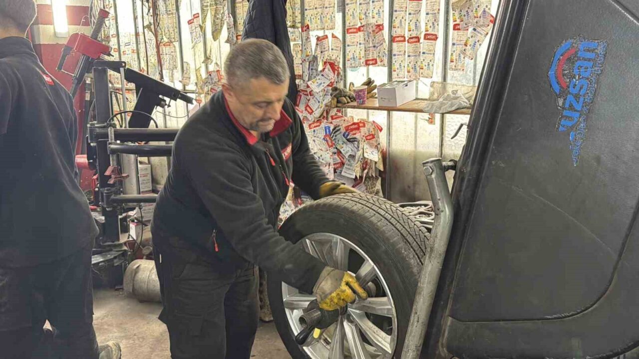 Düzce’de, kış lastiği uygulamasının 15 Kasım'a çekilmesi ve erken başlayan