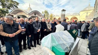 Kırklareli'nin Lüleburgaz ilçesinde genç kız Rümeysa Sanpur, araçtan ateş açılması