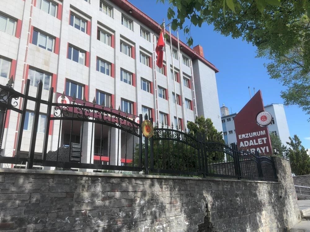 Erzurum'da Bitcoin dolandırıcılığına karışan Tuba P., Erkan P., Seda K.