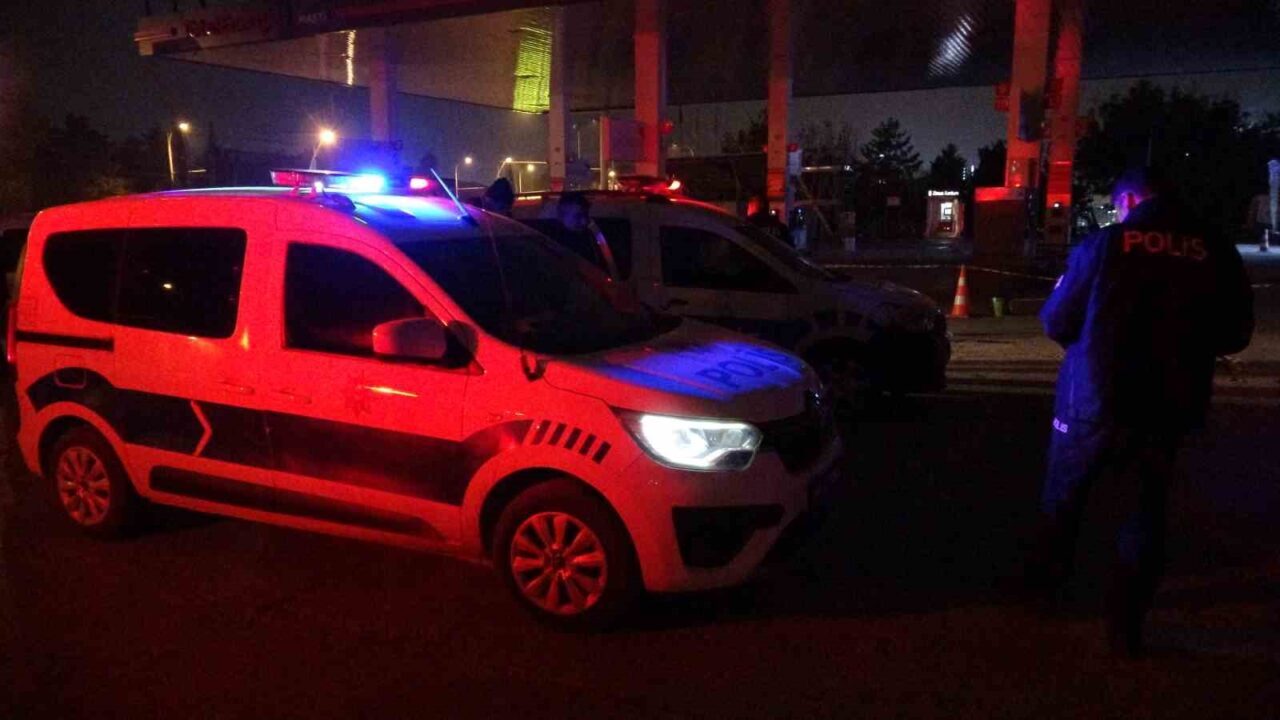 Malatya'da bir iş yerinde Y.K. ve Ö.F.K. ile M.İ.Y. ve