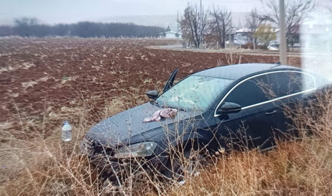 Malatya'nın Doğanşehir ilçesinde M.Y. (30) yönetimindeki otomobil, kaygan yolda kontrolden