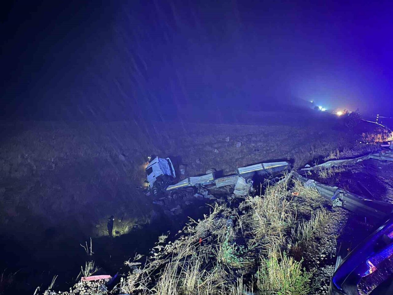 Malatya'nın Doğanşehir ilçesinde, Hasan Çakıcı'nın kullandığı çekici direksiyon hakimiyetinin kaybedilmesi