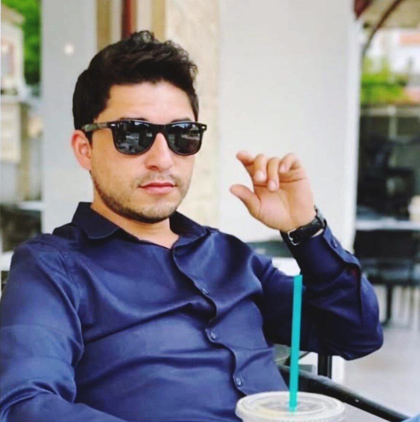 Muğla'nın Dalaman ilçesinde serbest muhasebeci mali müşavir Fatih Fersiz, evinde