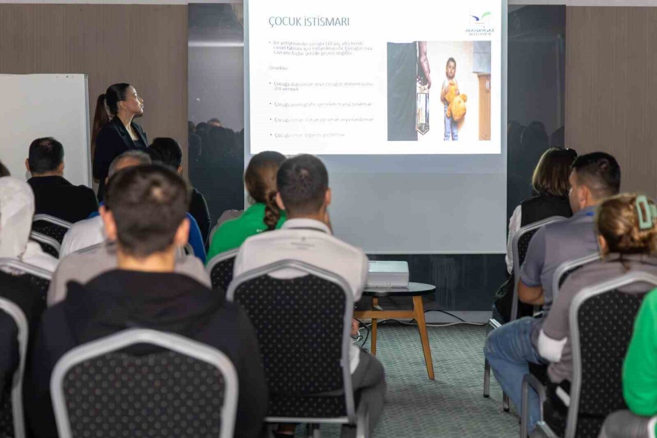 Manavgat Belediyesi, turizm sektörü çalışanlarına "Cinsel İstismar ve Tacizi Tanımak,