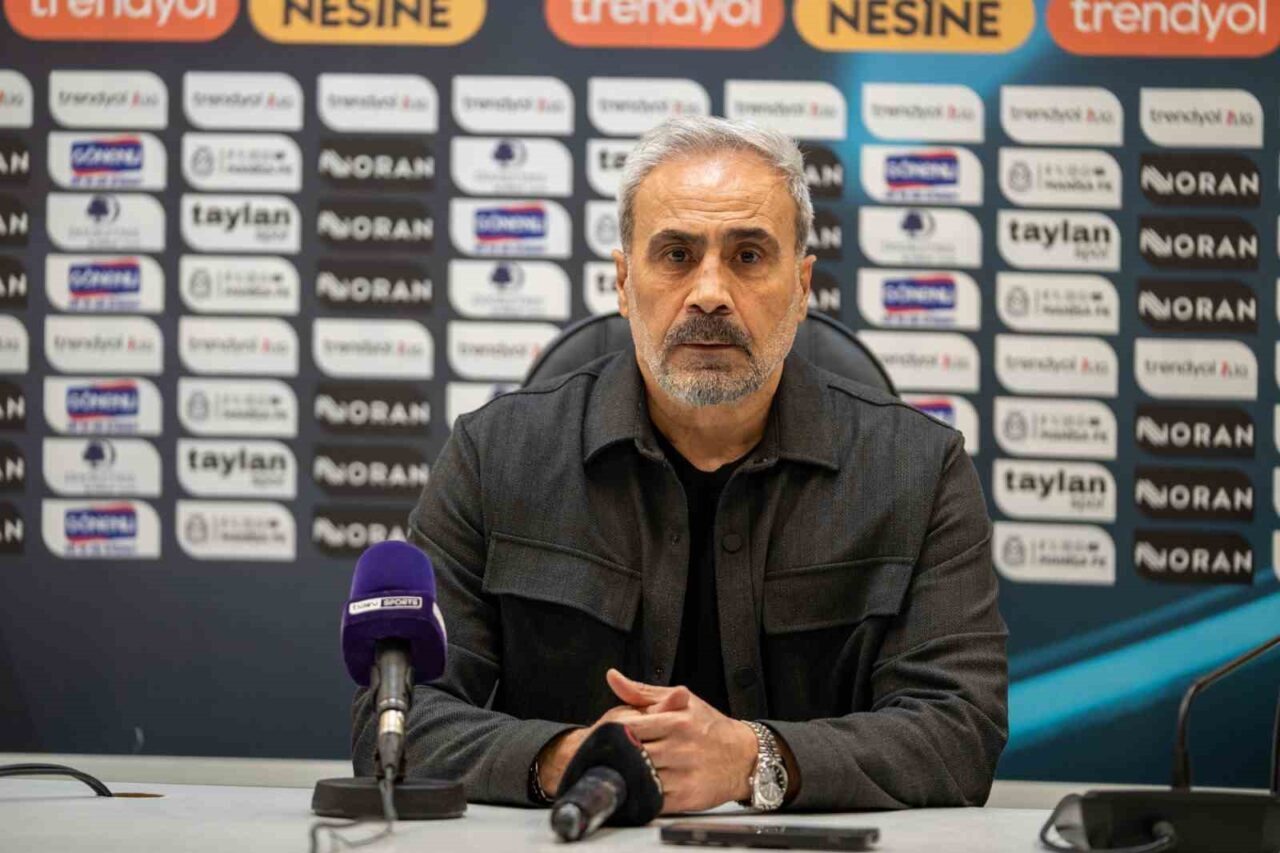 Manisa FK, Adana Demirspor’u Farklı Geçerek Teknik Direktörler Maç Sonrası Görüşlerini Paylaştı