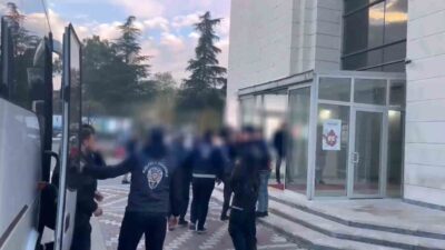 Manisa'da gerçekleştirilen yasa dışı bahis operasyonunda 23 kişi gözaltına alındı,
