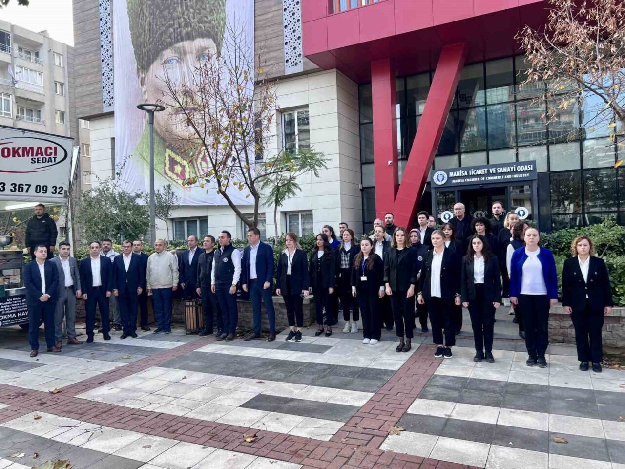 Gazi Mustafa Kemal Atatürk, ebediyete intikalinin 87. yıldönümünde Manisa Ticaret