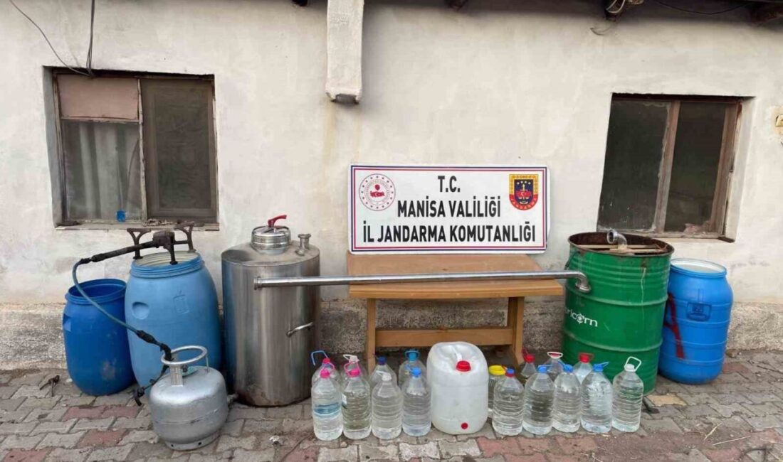 Salihli’de Jandarma Operasyonu: 112 Litre Sahte Alkol Ele Geçirildi Manisa'nın Salihli ilçesinde jandarma, sahte alkol üretimi yapan H.T.'nin evine