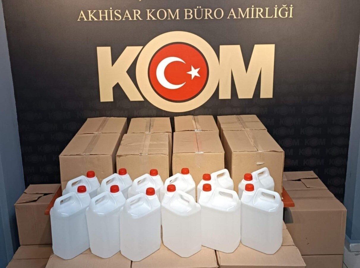 Manisa İl Emniyet Müdürlüğü KOM Şube ekipleri ekim ayında düzenledikleri