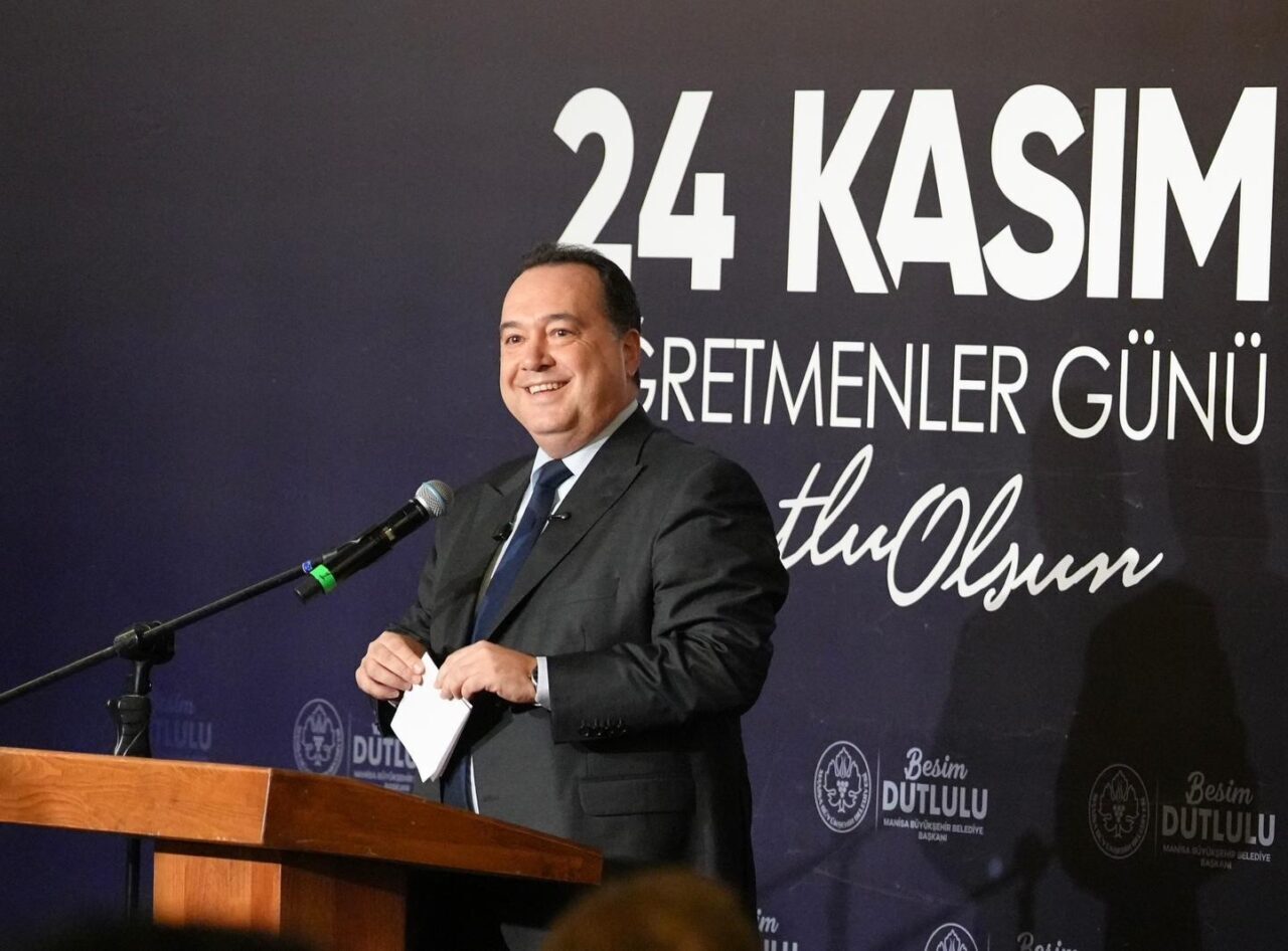 Manisa Büyükşehir Belediyesi, 24 Kasım Öğretmenler Günü'nde özel bir etkinlik