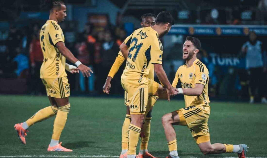 Fenerbahçe'nin İspanyol yıldızı Marco Asensio, Çaykur Rizespor karşısında etkileyici bir