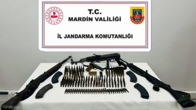 Mardin'in Derik ilçesinde yapılan operasyonda jandarma, kaçak silah ve mühimmat