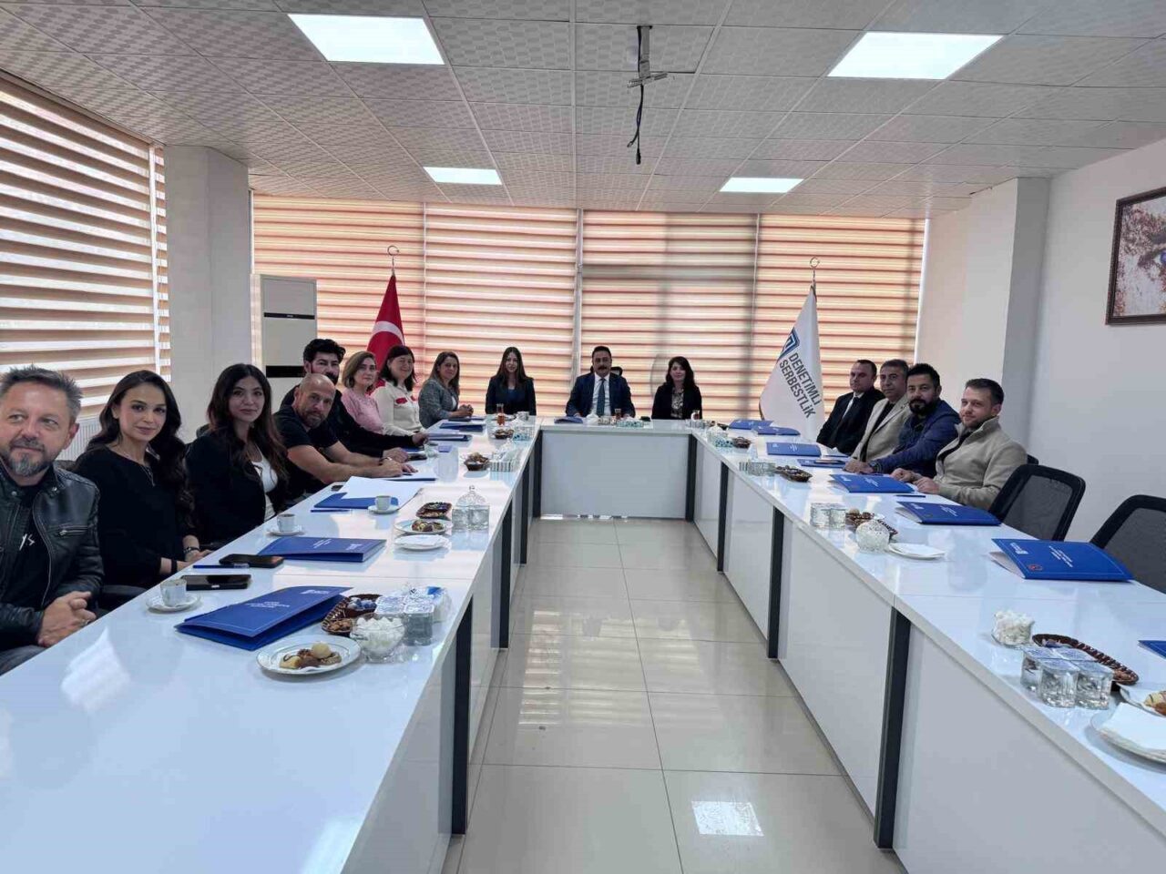 Mardin Denetimli Serbestlik Müdürlüğü, yükümlülerle oyuncuların buluştuğu bir etkinlik düzenledi.