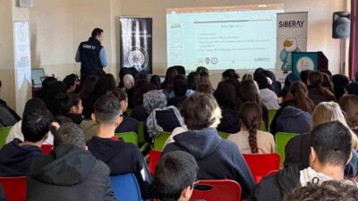Mardin'in Artuklu ilçesinde, İl Emniyet Müdürlüğü Siber Suçlarla Mücadele Şube