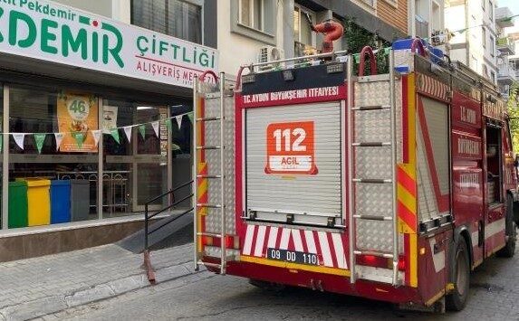 Aydın’ın Efeler ilçesinde bir zincir markette elektrik tesisatında çıkan yangın,