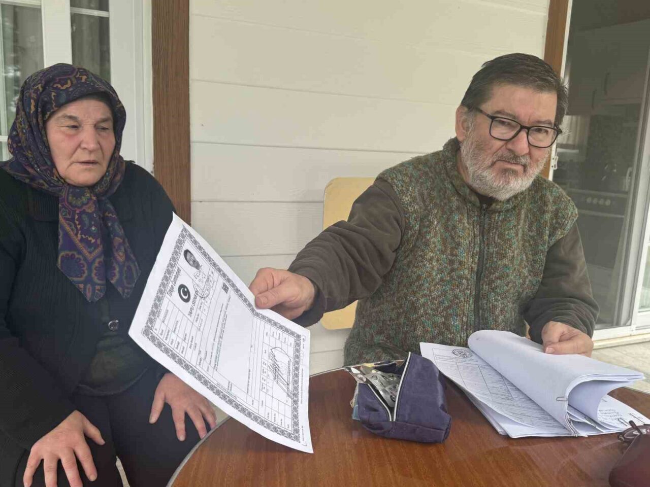 Muğla'nın Marmaris ilçesinde kanser tedavisi gören Fikriye ve Sedat Özkan