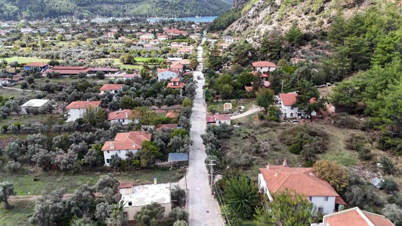 Muğla Büyükşehir Belediyesi, Marmaris'teki 45 milyon liralık yol yatırımıyla mahalleler