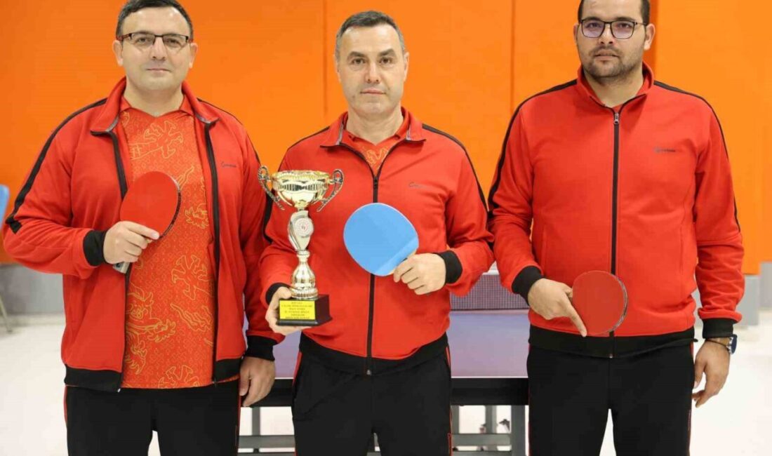 Aksaray Masa Tenisi Takımı, Türkiye Finalleri İçin Hedefini Şampiyonluk Olarak Belirledi Aksaray, Gençlik ve Spor Bakanlığı'nın düzenlediği 2025 3. Kamu Spor