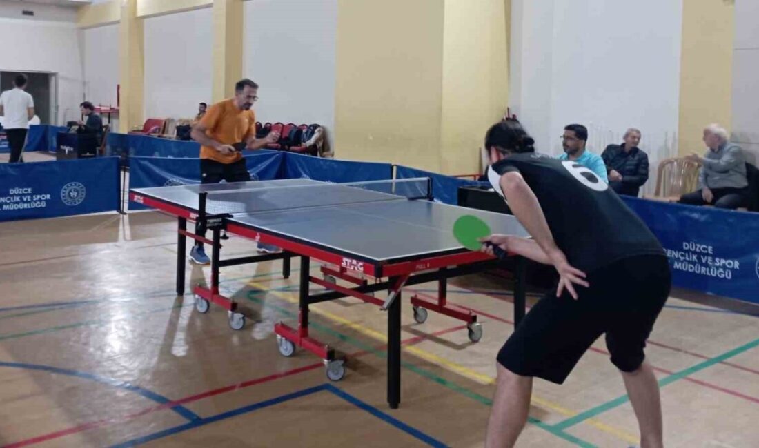 Düzce’de Öğretmenler Günü Masa Tenisi Turnuvası’nda Başarılar Kazanan Sporcular Belli Oldu Düzce'de düzenlenen Öğretmenler Günü Masa Tenisi Turnuvası'nda, kızlar kategorisinde Büşra