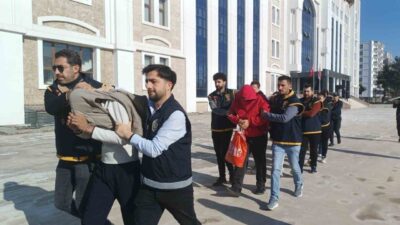 Adıyaman'da masaj salonlarına düzenlenen operasyonda fuhuş suçlamasıyla gözaltına alınan 6