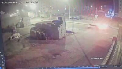 Mardin'in Mazıdağı ilçesinde iki aracın çarpışması sonucu 3 kişi yaralandı.