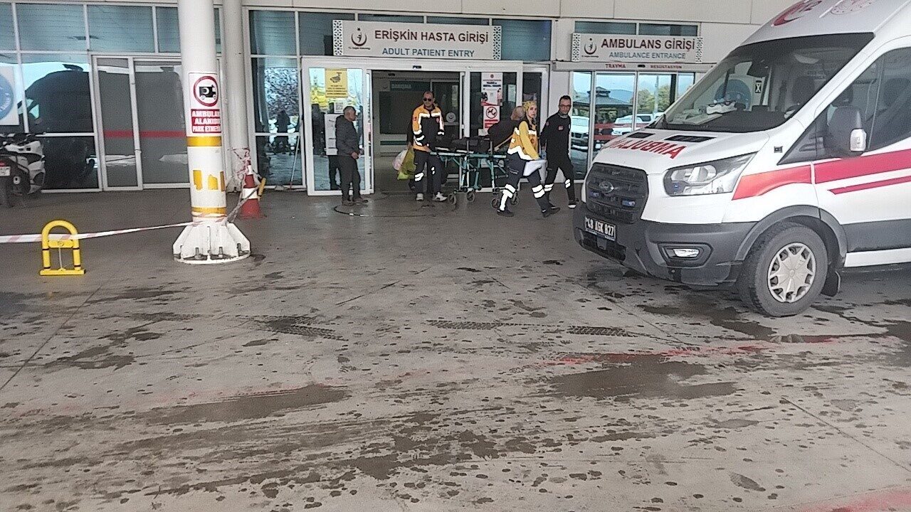 Muğla Eğitim ve Araştırma Hastanesi’nde Kimyasal Madde Soluyan İki Personel Kontrol Altına Alındı