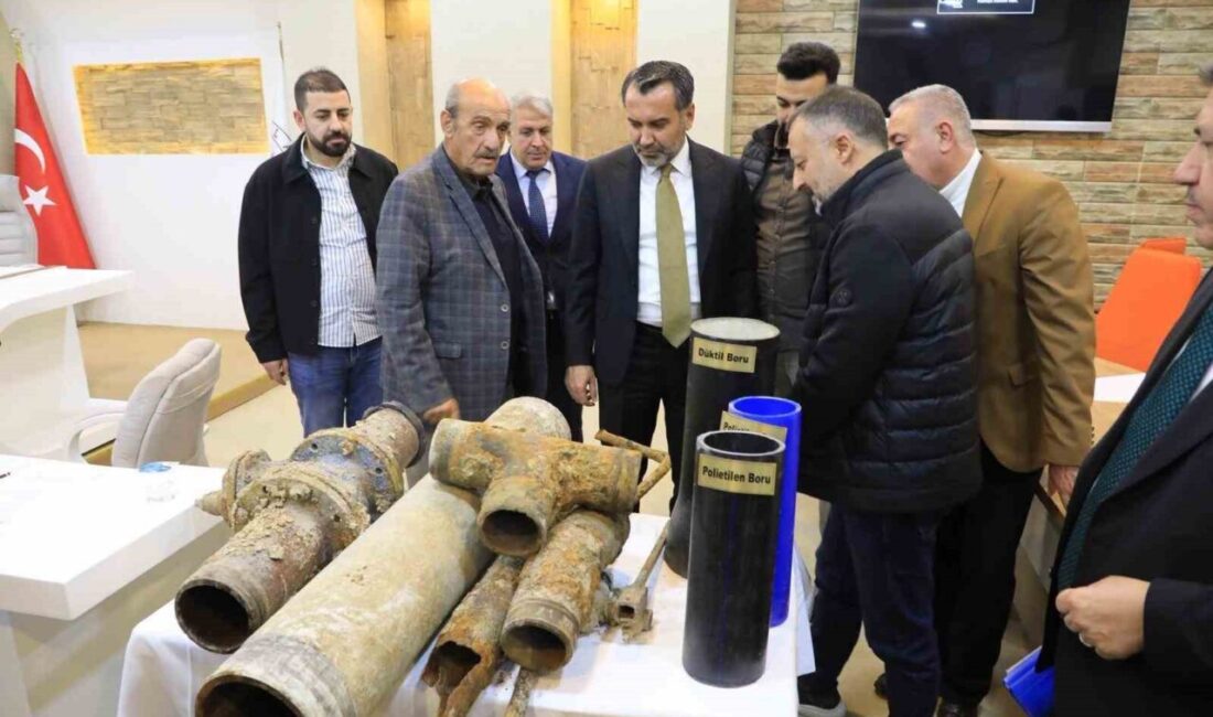 Elazığ’da içme suyu hatlarının yenilenmesi tamamlandı, Başkan Şerifoğulları çalışmaların detaylarını açıkladı Elazığ Belediye Başkanı Şahin Şerifoğulları, içme suyu hatlarının yenileme çalışmalarının