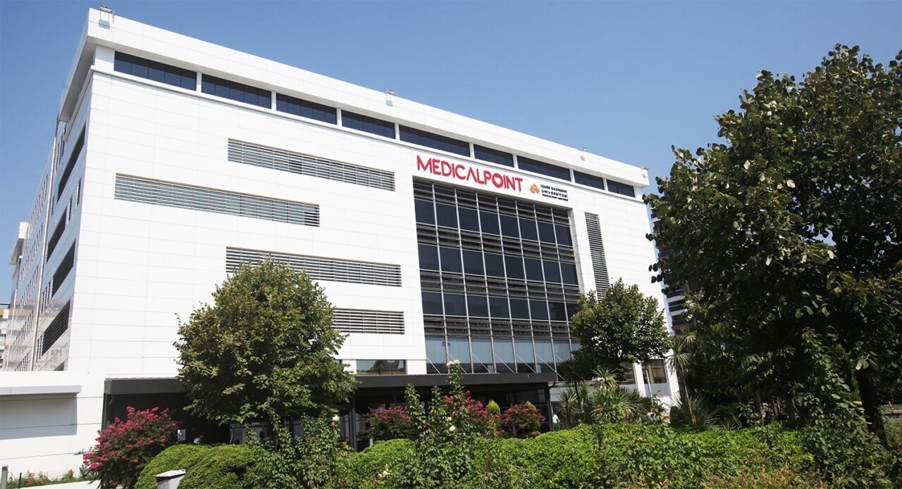 Medical Point İzmir Hastanesi, hasta güvenliği, çalışan memnuniyeti ve mükemmellik