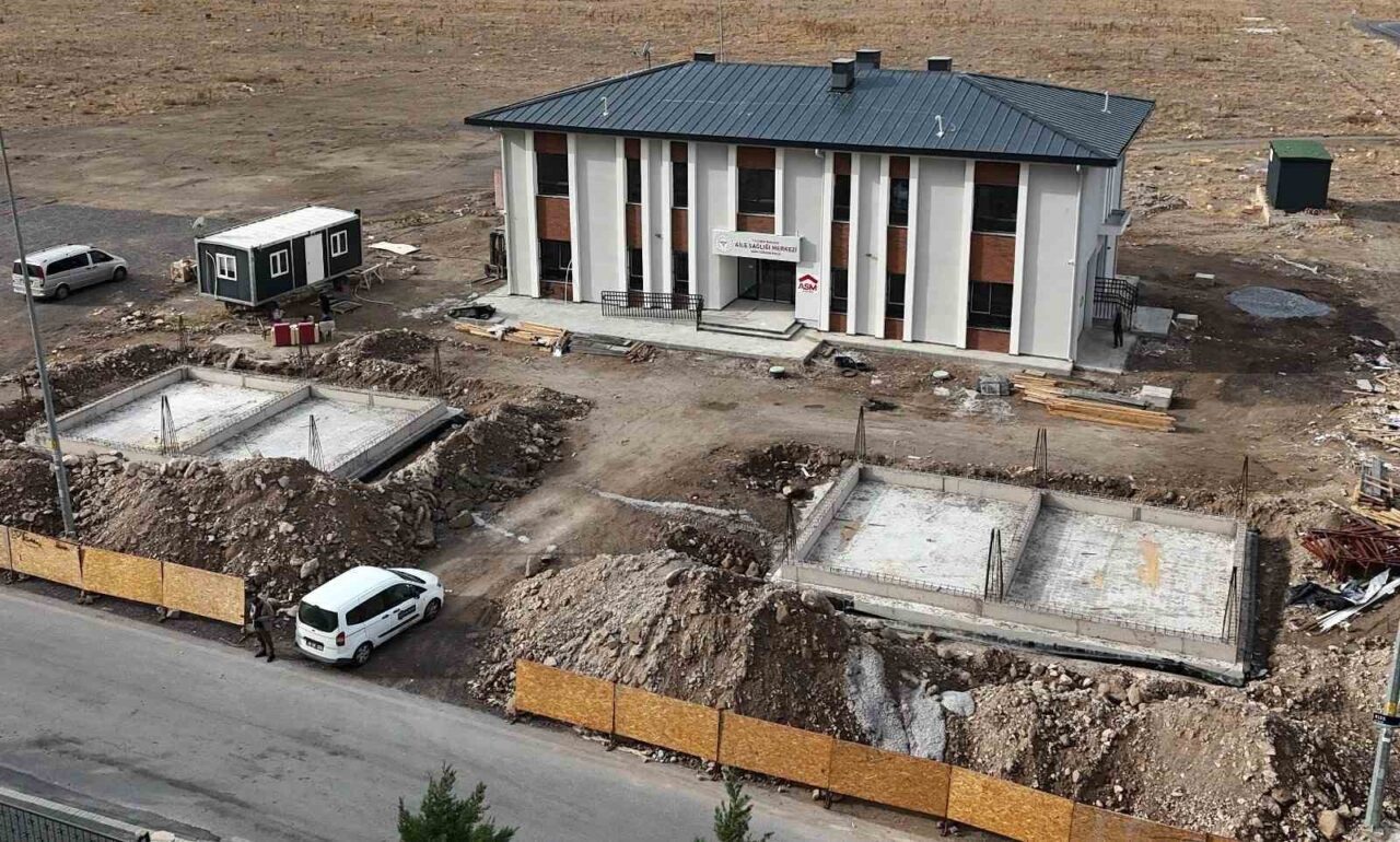 Melikgazi Belediyesi, Bahçelievler Mahallesi'nde Asım-Türkan Balcı Aile Sağlık Merkezi ve