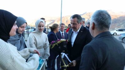 Memur-Sen Genel Başkanı Ali Yalçın, Tunceli'de düzenlenen İl Divan Toplantısı'nda