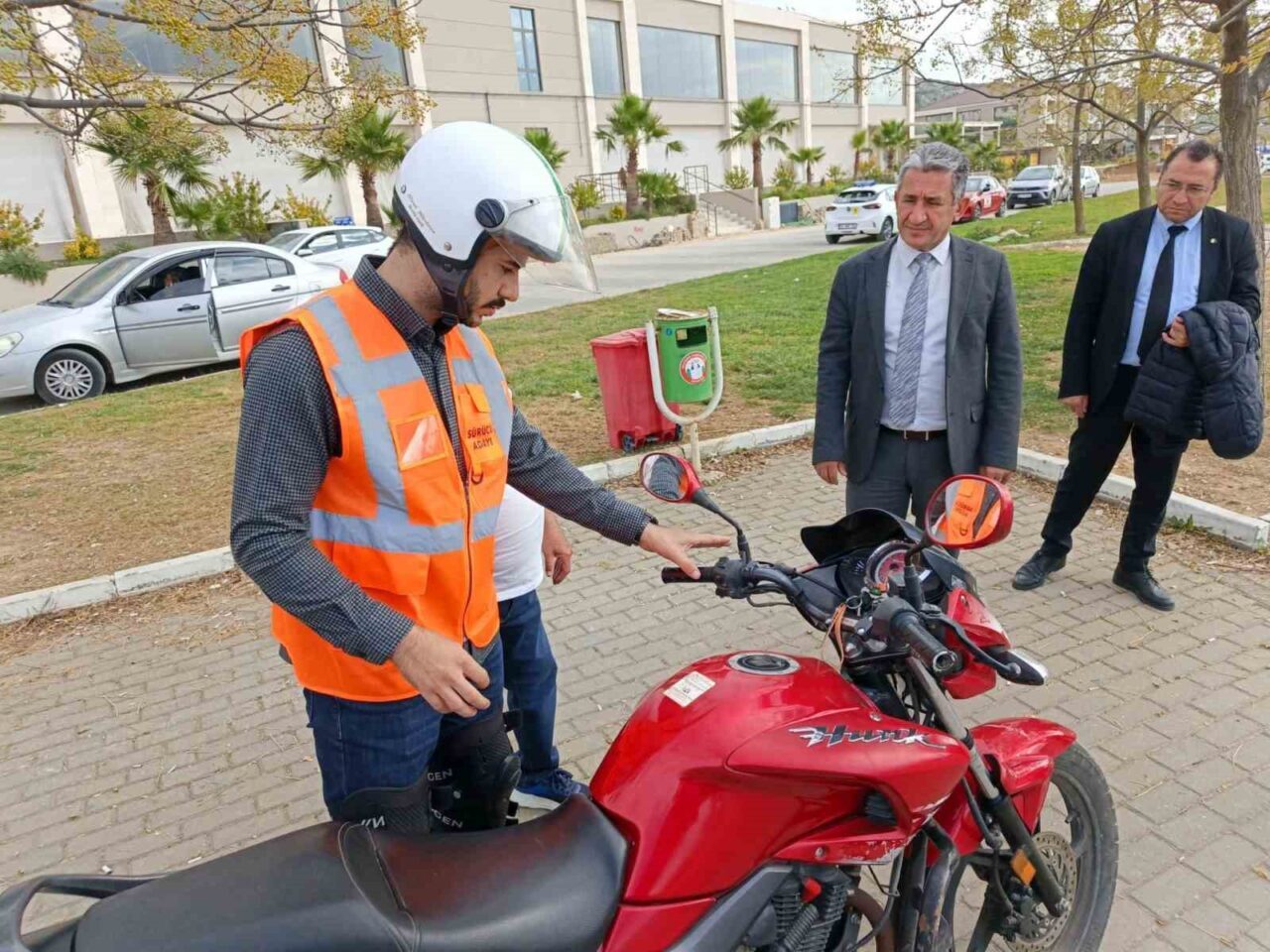 Menteşe’deki Motorlu Taşıt Sürücüleri Direksiyon Eğitimi Sınav Değerlendiricilerine yönelik düzenlenen
