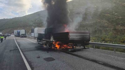 Konya-Antalya D-687 karayolunda, tır şoförü Ufuk A.'nın kullandığı araçta dorse