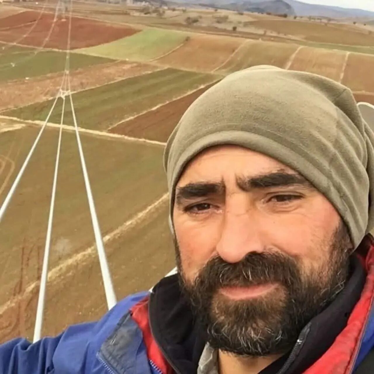 Çamlıyayla’da Yüksek Gerilim Hattında Kazada Bir İşçi Hayatını Kaybetti, Diğeri Yaralandı