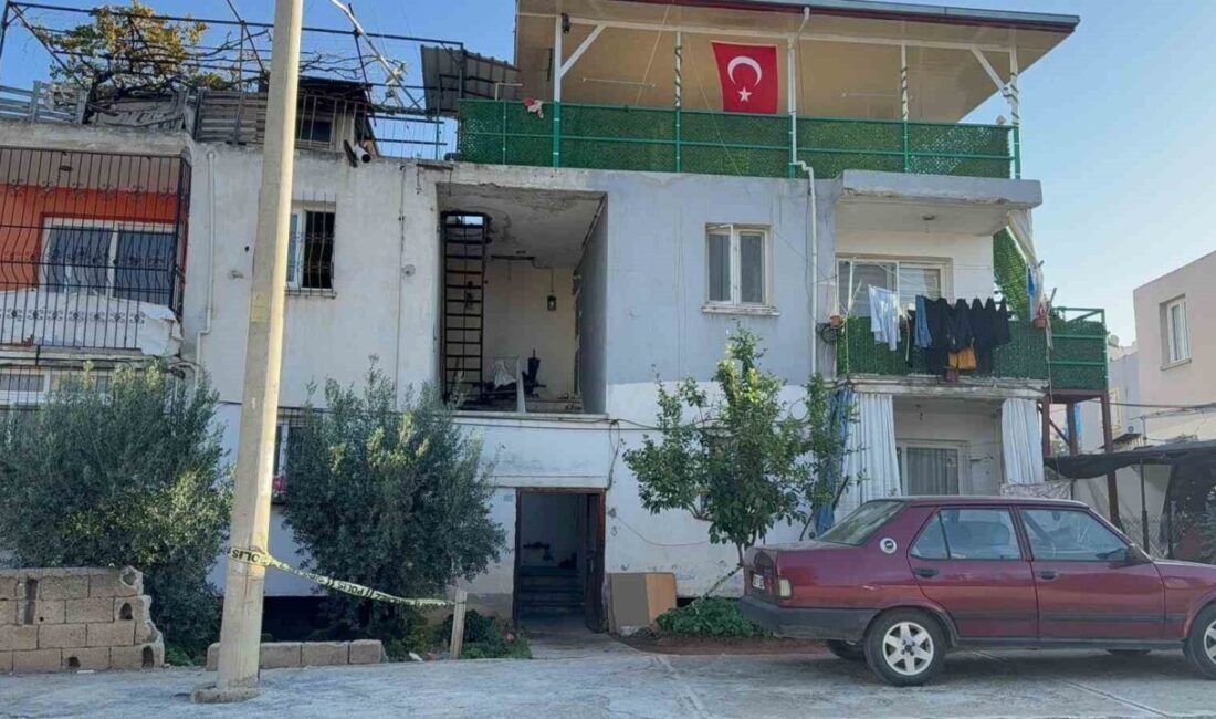 Mersin’in Tarsus ilçesinde 42 yaşındaki Emine Ç., boşanma aşamasındaki eşi