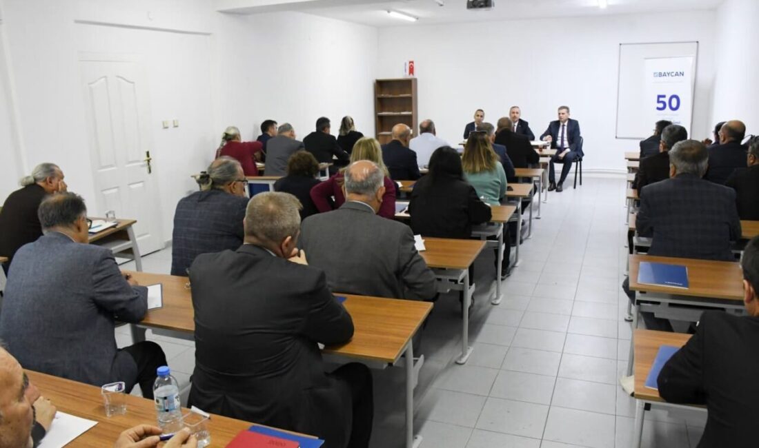 Eskişehir’de Mesleki ve Teknik Anadolu Liseleri Yönetimi Aylık Değerlendirme Toplantısı Gerçekleştirildi Eskişehir'de özel mesleki ve teknik Anadolu liselerinin müdürleri, İl Milli