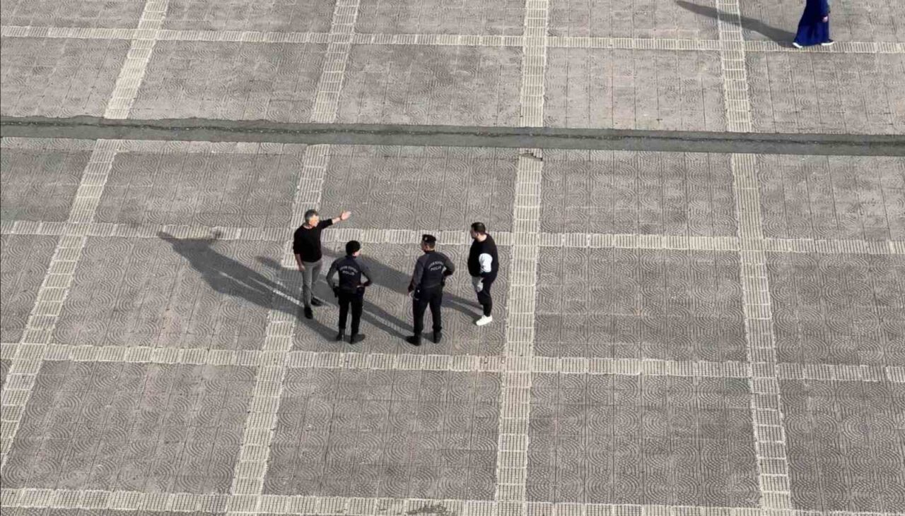 Samsun’da Yumruklu Kavga, Polisin Hızlı Müdahalesiyle Kontrol Altına Alındı