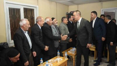 MHP İl Başkanı Adem Yurdagül ve partililer, Erzurum'un Palandöken ilçesinde