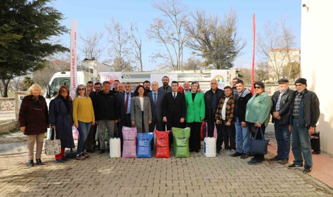 Mihalıççık’ta İyi Tarım Uygulamaları Projesi Kapsamında Çiftçilere Gübre Desteği Sağlandı Eskişehir Valiliği ve İl Tarım ve Orman Müdürlüğü tarafından gerçekleştirilen