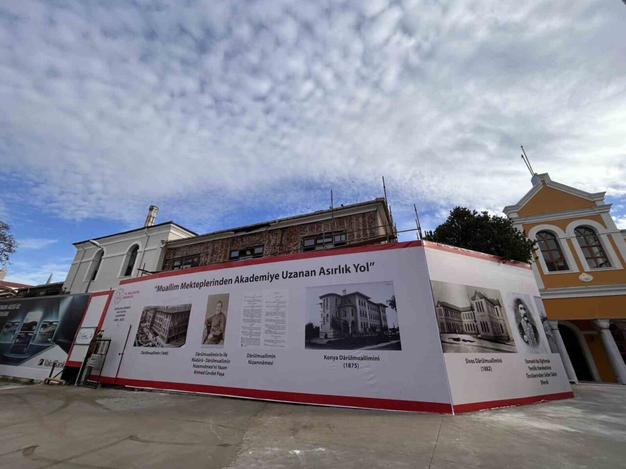 Milli Eğitim Bakanı Yusuf Tekin, yasayla kurulan Milli Eğitim Akademisi'nin