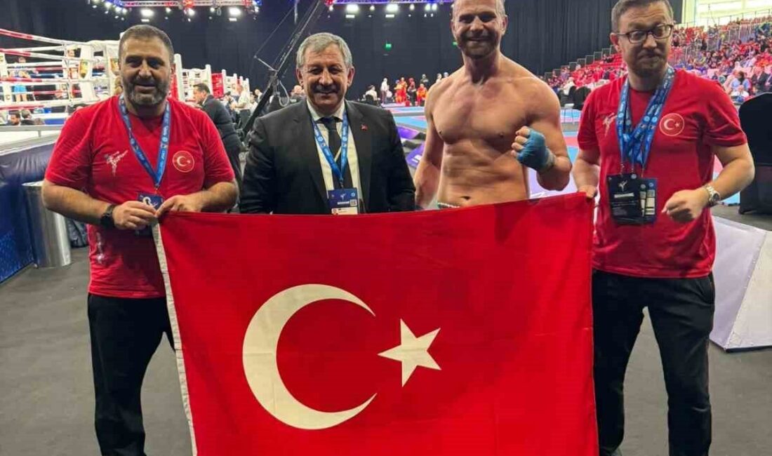 Kadir Yıldırım, Abu Dhabi'de düzenlenen WAKO Büyükler Kick Boks Dünya
