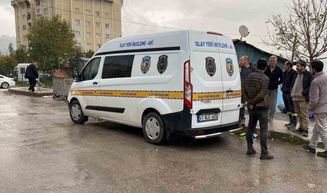 Kocaeli'nin İzmit ilçesinde 4 yaşındaki Derman G., bir minibüsün çarpması