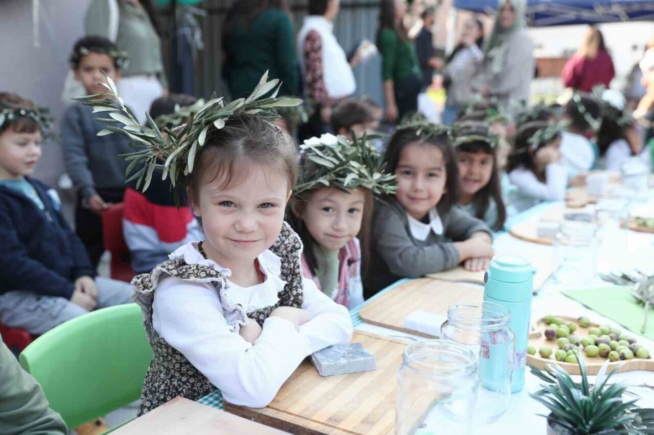 İzmir Aliağa’da düzenlenen 6. Geleneksel Zeytin Kırma Şenliği, Zekeriya Güney’in