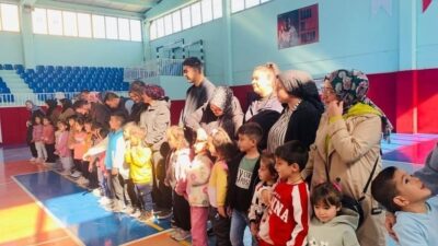 Kütahya İl Emniyet Müdürlüğü, Aslanapa ve Altıntaş'taki öğrencilere trafik eğitimi