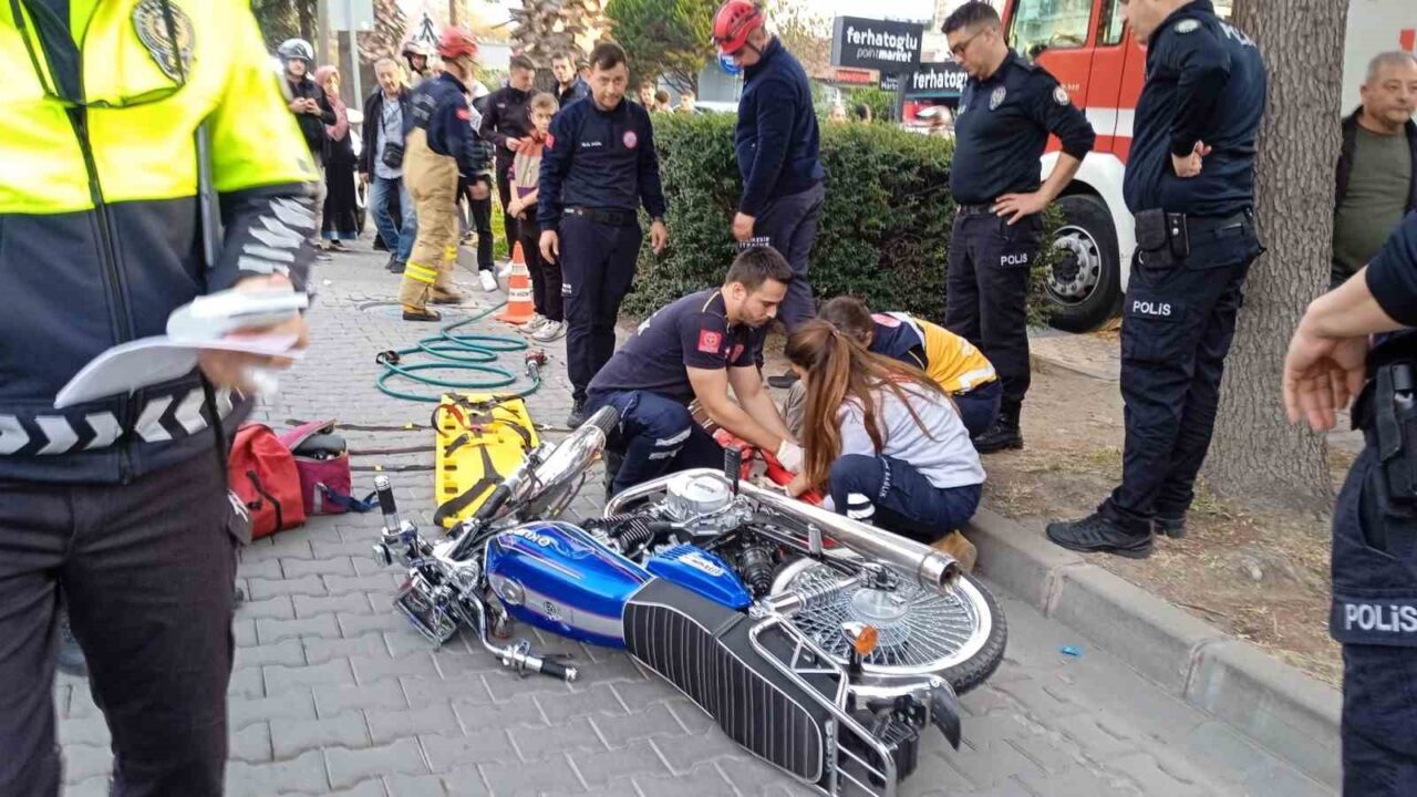 Balıkesir'in Edremit ilçesinde meydana gelen motosiklet kazasında sürücü Ş.G. ayağını