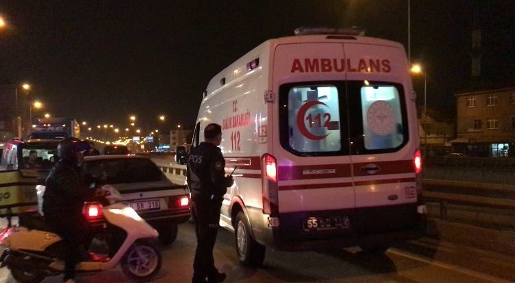 Samsun'un Kavak ilçesinde, motosiklet ile otomobilin çarpışması sonucu B.A. yaralandı.
