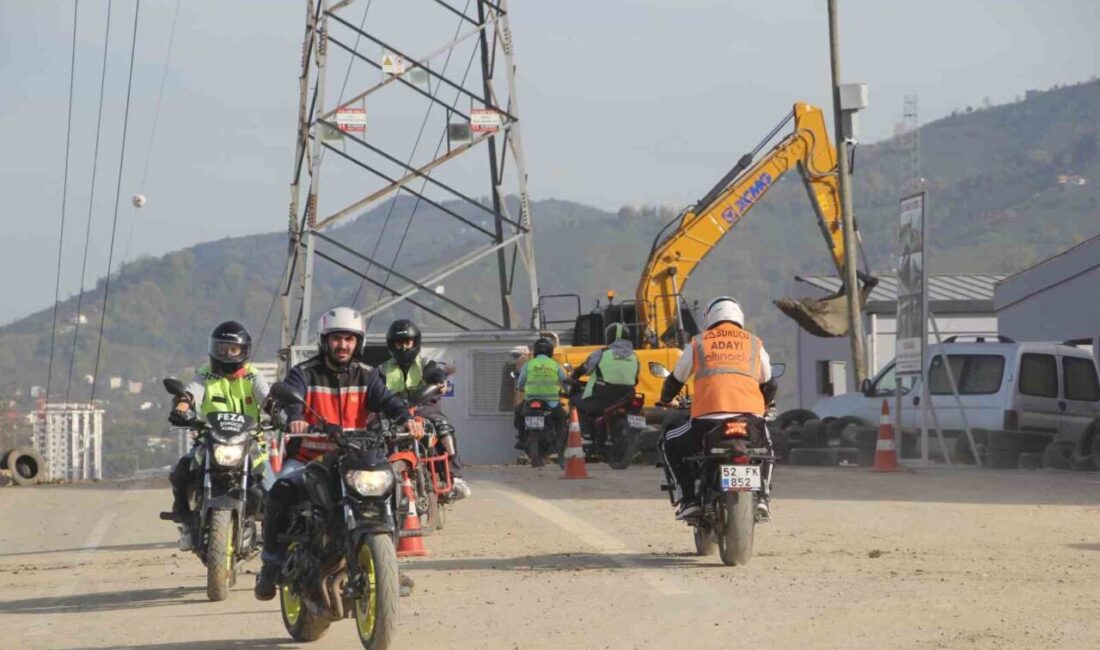 Motosiklet Eğitim Alanındaki Tehlikeler Kursiyerleri Tedirgin Ediyor Ordu'nun Altınordu ilçesindeki motosiklet eğitimi alanı, inşaat çalışmaları nedeniyle tehlikeli