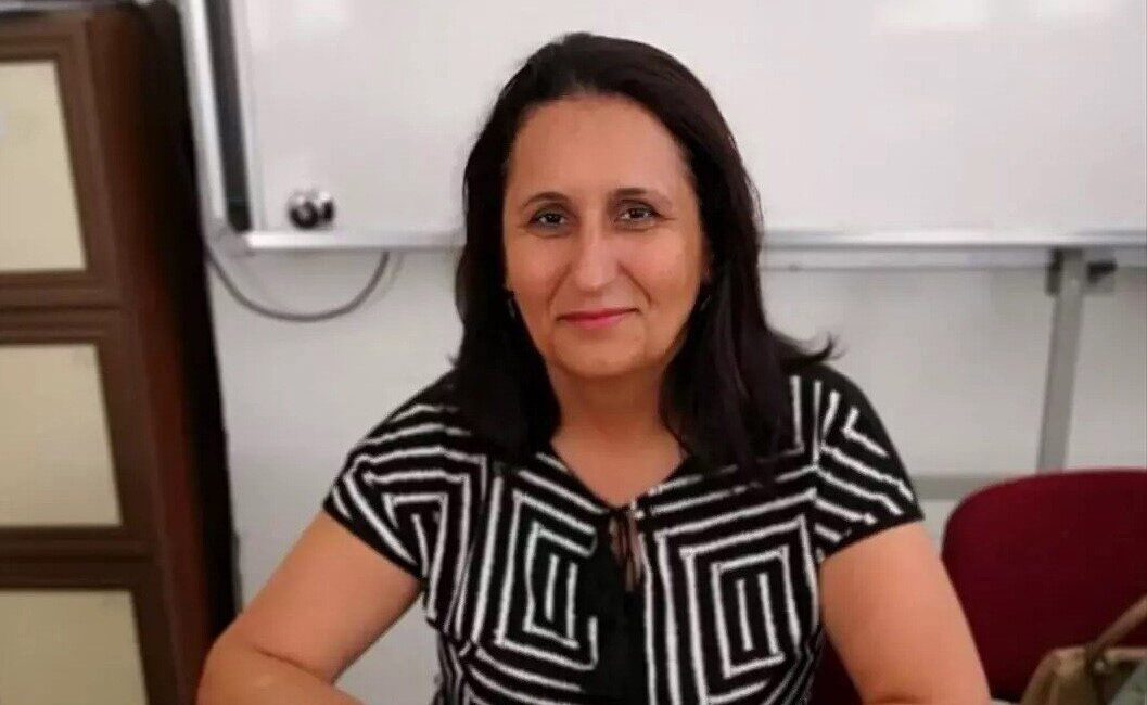 Mersin’in Silifke ilçesinde, yolun karşısına geçmeye çalışan 56 yaşındaki öğretmen