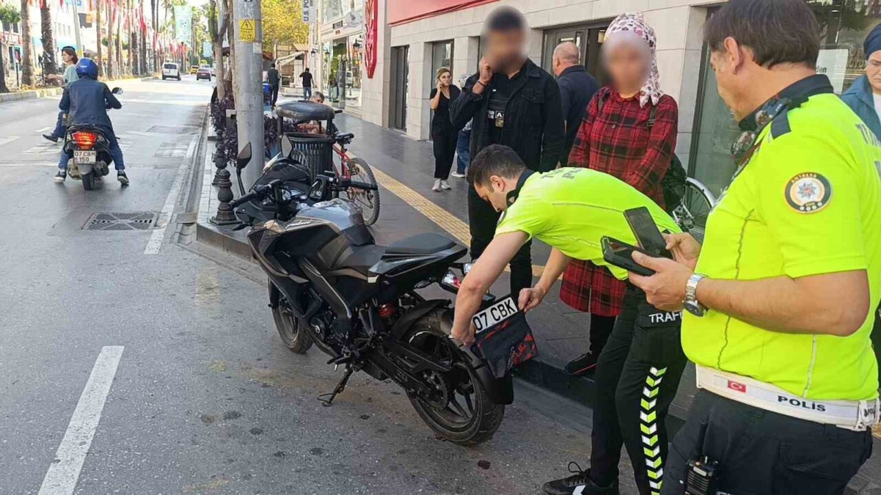 Motosikletin Plakası Bandana ile Kapatılan Sürücüye Dev Cezalar Kesildi