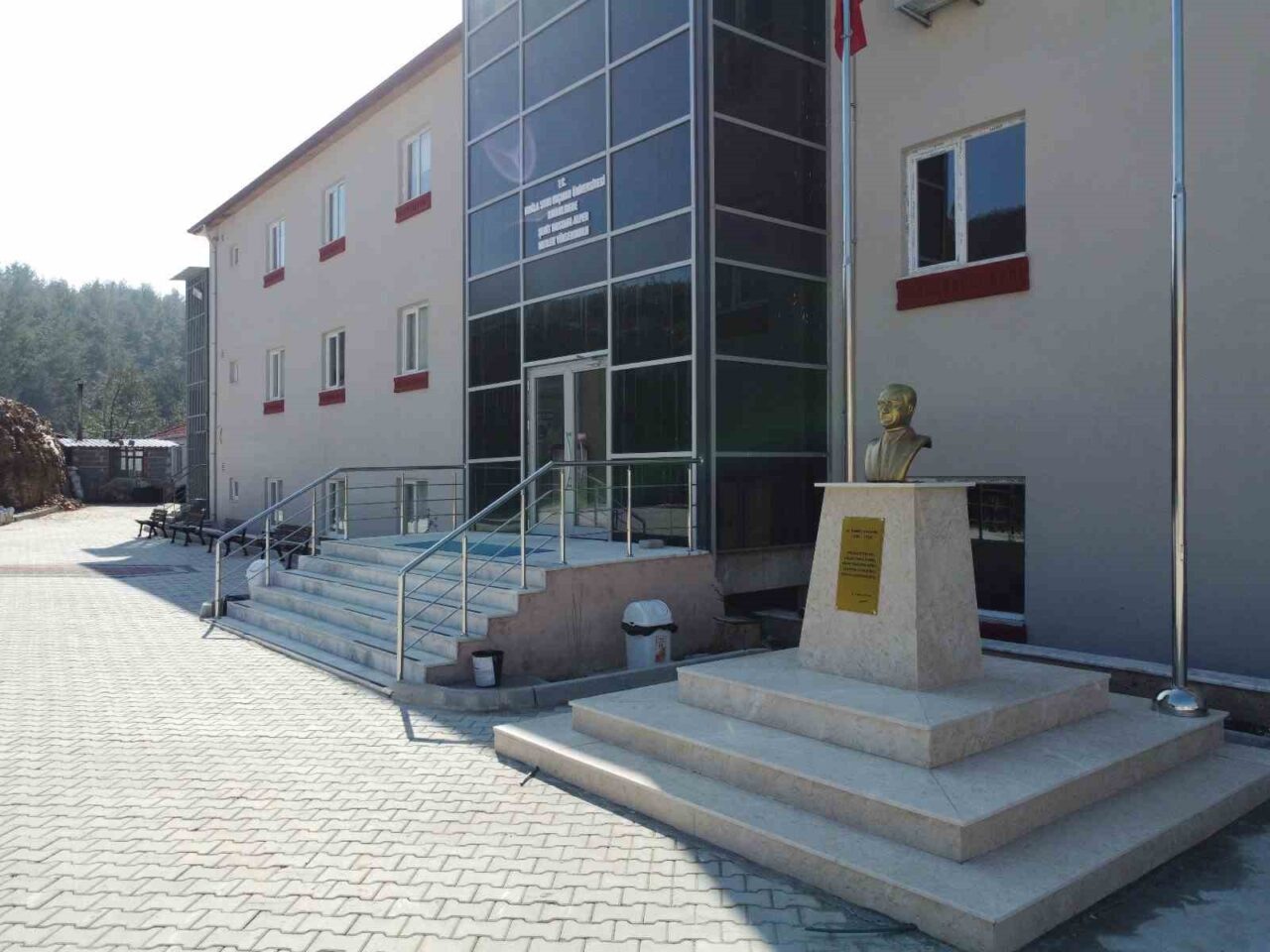 Muğla Sıtkı Koçman Üniversitesi Kavaklıdere Şehit Mustafa Alper MYO ile